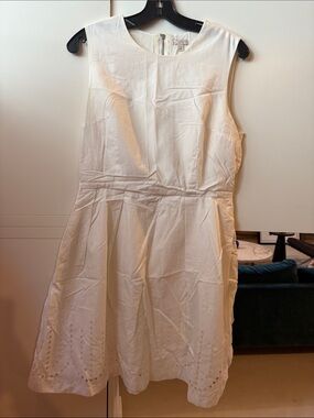 GAP White Sleeveless Mini Dress